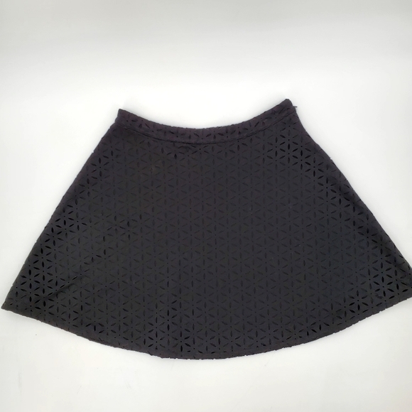 Club Monaco Black Floral Lazer Cut Danny Skater Skirt - Picture 4 of 7